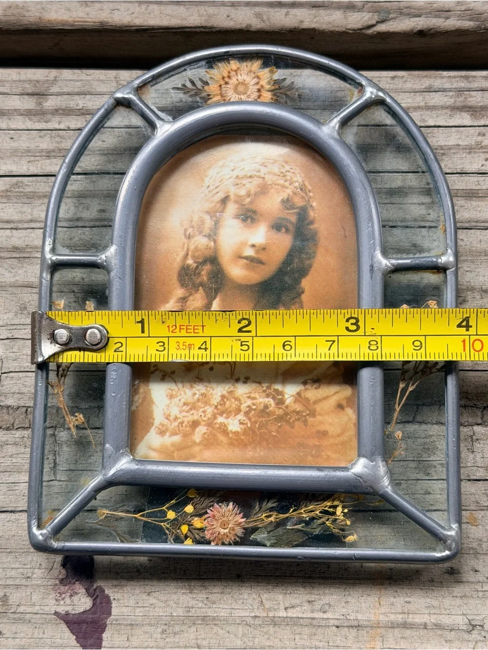 Vintage Pressed Floral Arched Picture Frame Cottagecore‎ Victorian shabby chic